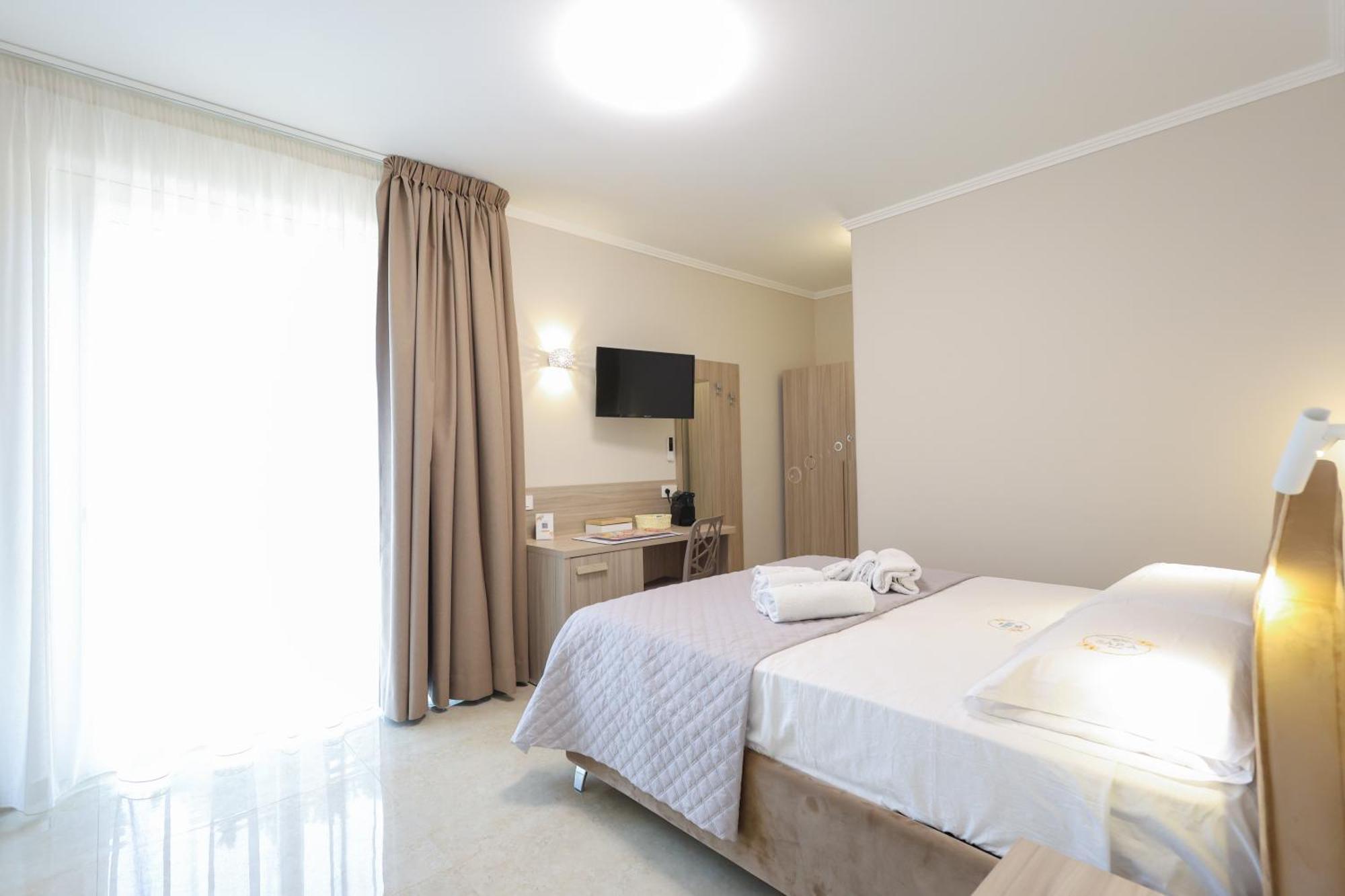 Sara B&B Accommodation サンタ・ドメーニカ エクステリア 写真