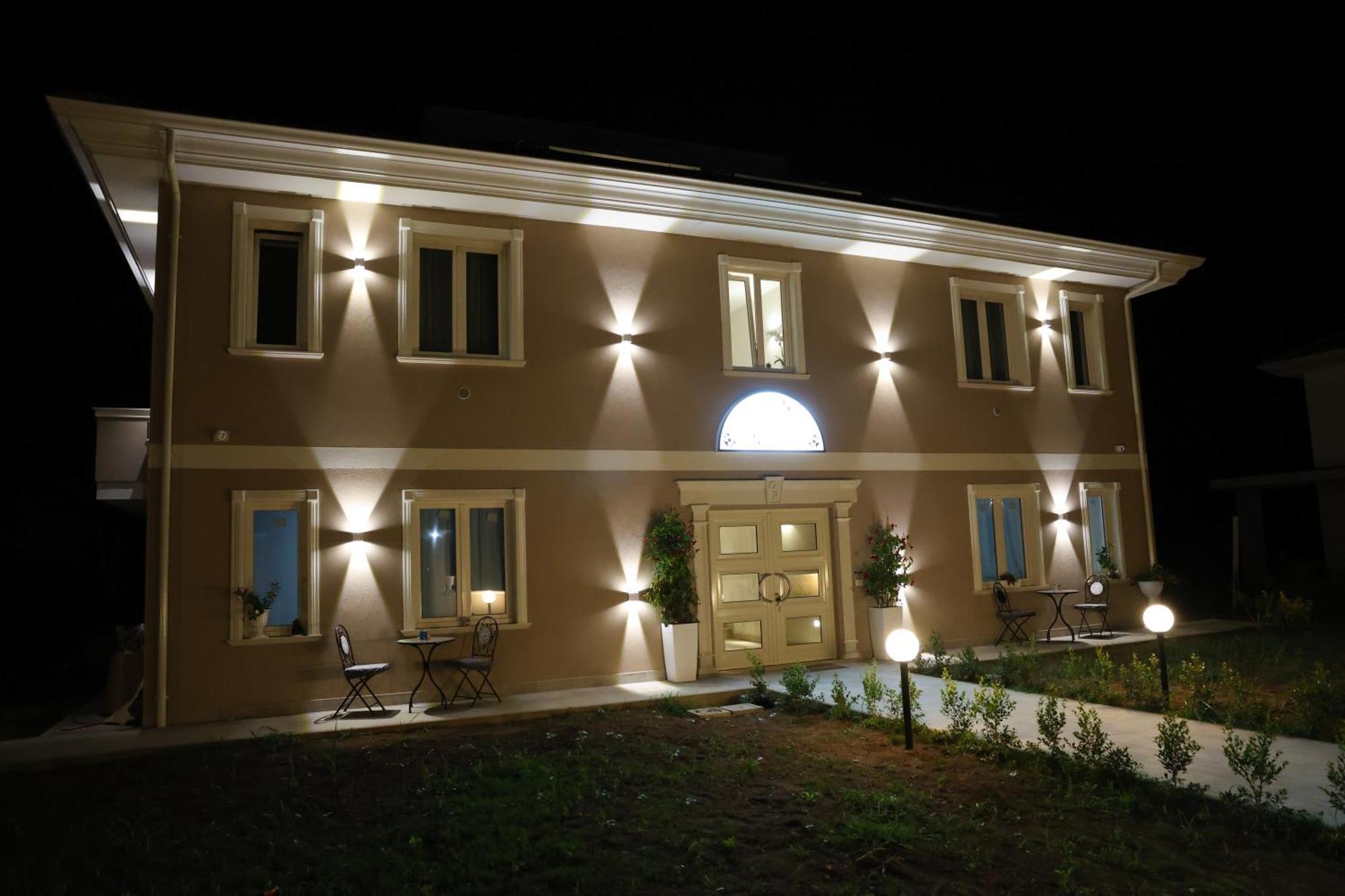 Sara B&B Accommodation サンタ・ドメーニカ エクステリア 写真